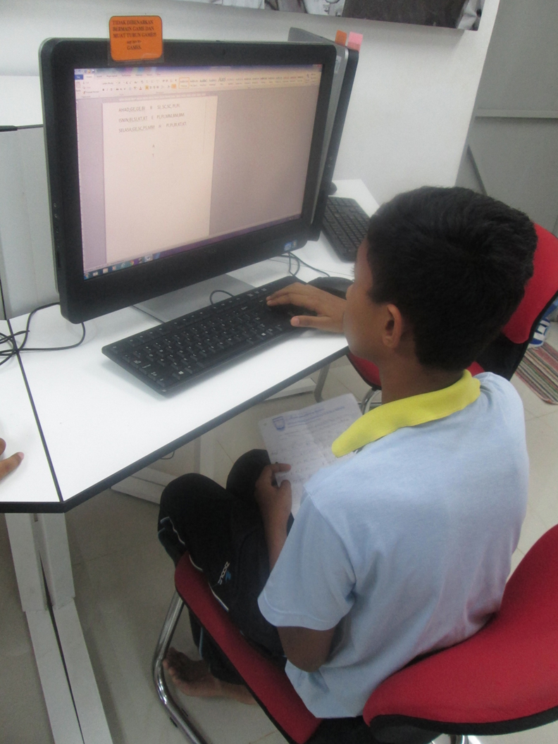 DESKTOP PUBLISHING BERSAMA KANAK-KANAK